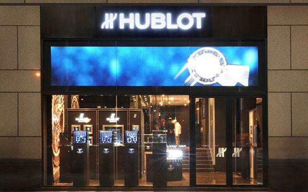 宇舶手表表针变色如何处理