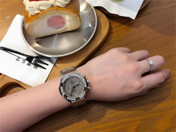 宇舶手表表带过短解决办法 宇舶手表表带过短解决办法