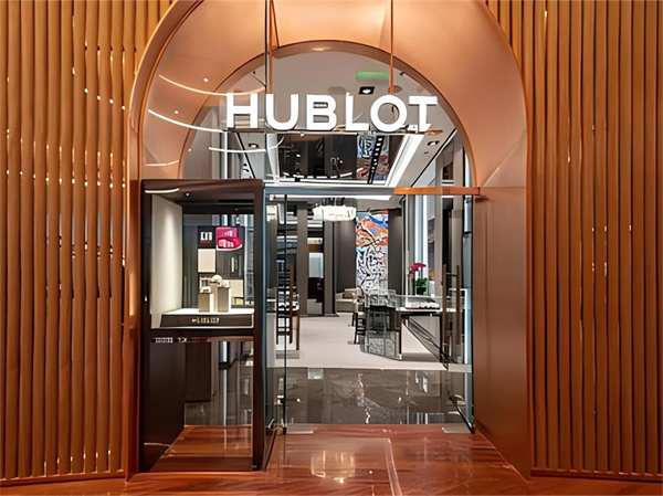 宇舶手表表壳破裂怎么处理