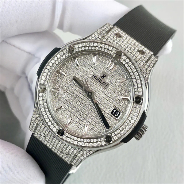 宇舶手表表耳掉了怎么处理