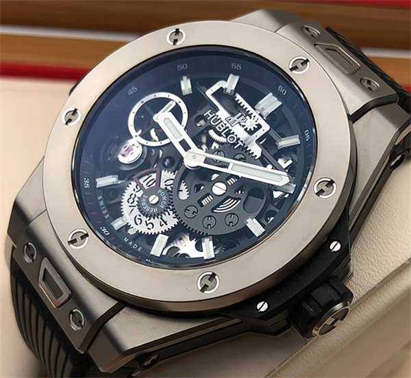 宇舶手表表带过短如何修复