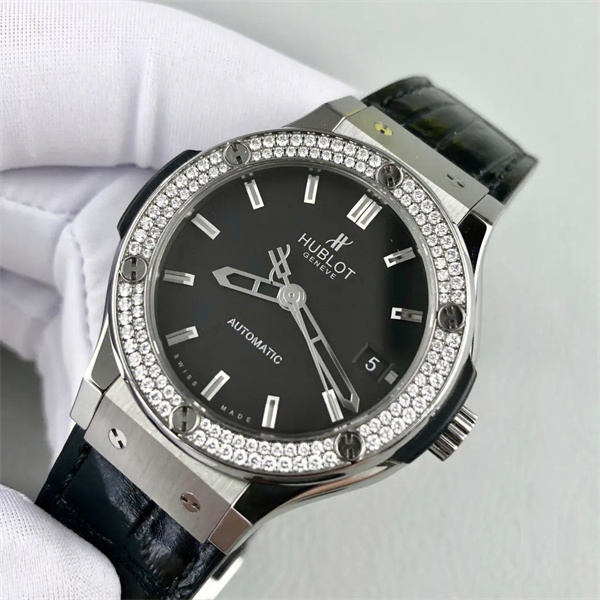 宇舶手表表壳有划痕处理技巧详解