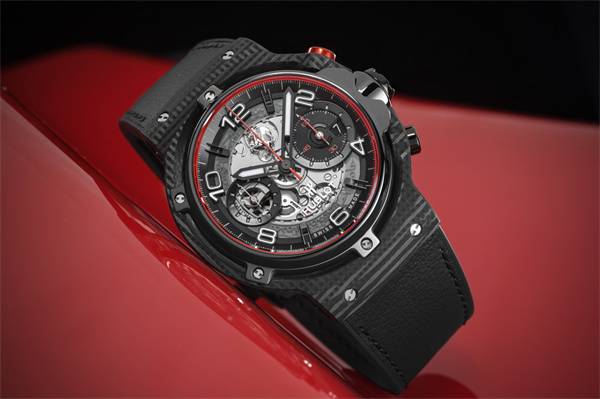 宇舶手表表壳有划痕怎么处理